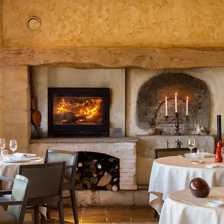 Du Poids Public Logis מלון