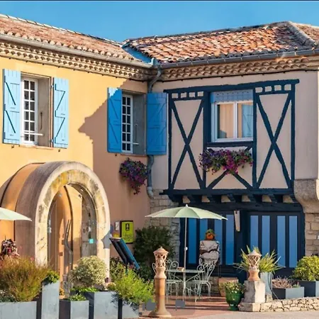 Du Poids Public Logis מלון