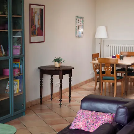 Du Poids Public Logis מלון Saint-Félix-Lauragais