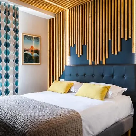 Hotel Du Poids Public