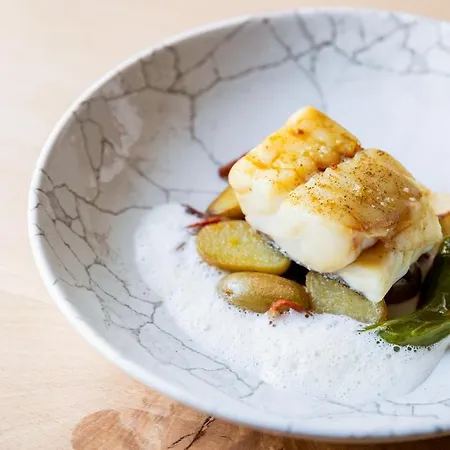 Du Poids Public Logis 酒店 圣费利克斯－洛拉盖