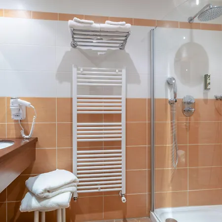 酒店 Du Poids Public Logis