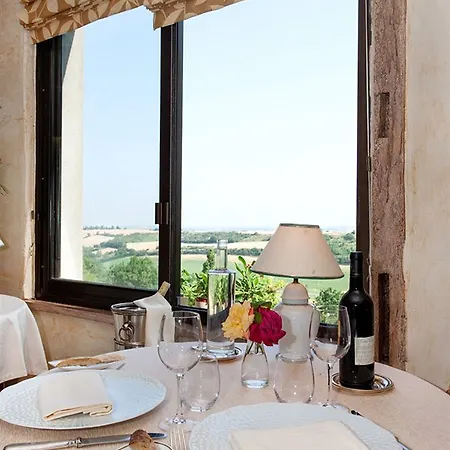Hotel Du Poids Public 3*