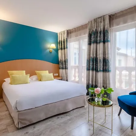 Hotel Du Poids Public